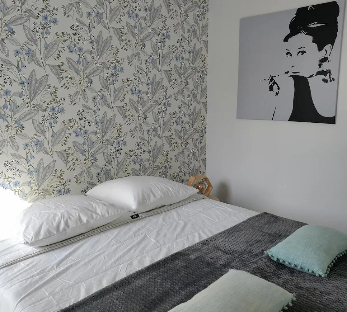 Evasion Chic Au Coeur De La Ville Et Proche Plage - Garage Prive - Deux Chambres Fouesnant